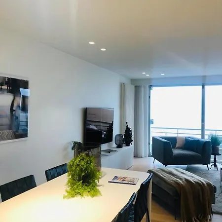 Luxe 3-slaapkamer Met Zeezicht Апартаменты