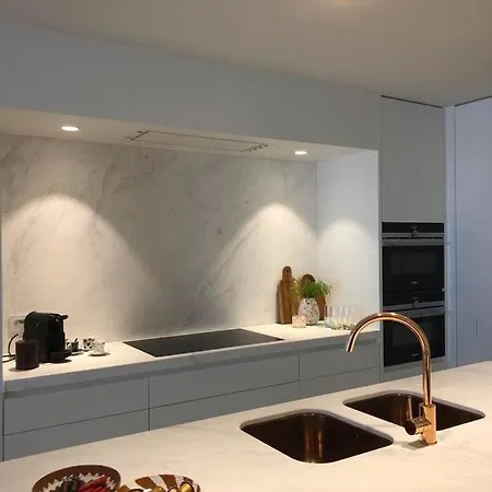 アパート Luxe 3-slaapkamer Met Zeezicht クノック・ヘイスト